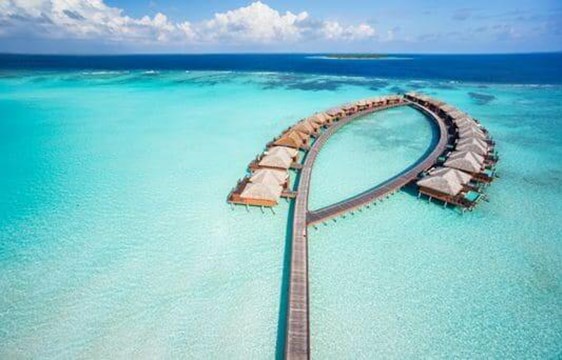 luxury overwater villas in the maldives